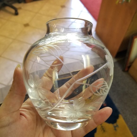 Lenox Etched Flora Vase Small Lead Crystal Glass Flowers Stems Leaves - Picture 2 of 6